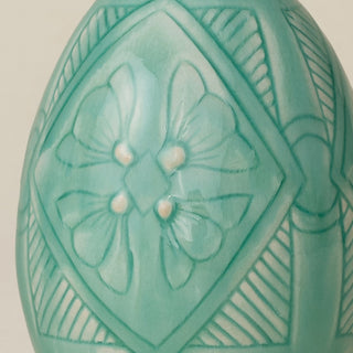 Close-up details of the ceramic handcrafted egg.