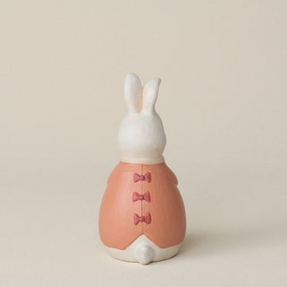 Back of the bunny with a delicate, hand-carved tail.