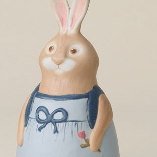 Close-up details of the one-of-a-kind bunny.