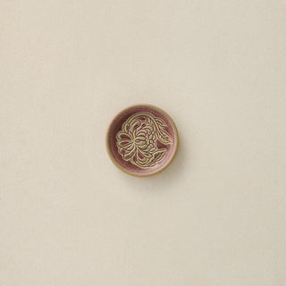 Close-up details of the one-of-a-kind jewelry dish.